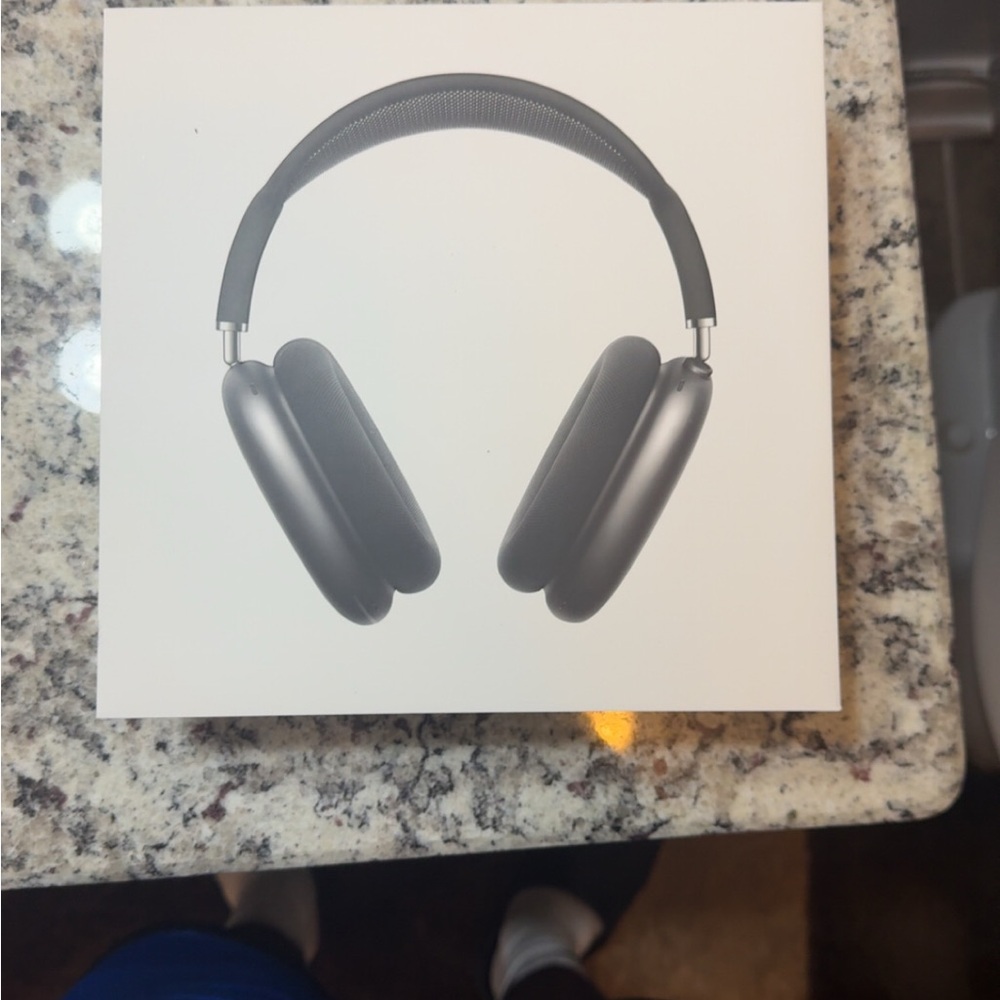 Brand New Airpod Max ( Black )